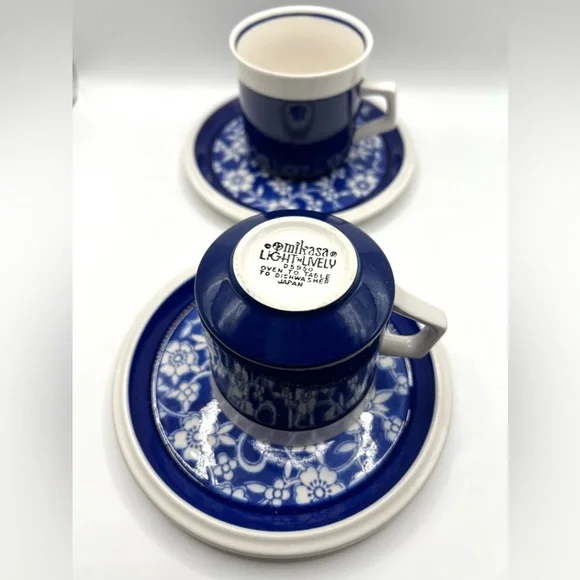 Set of 2 VTG Mikasa Japan Light'n Lively Blue Bonnet Ironstone Cups & Saucers